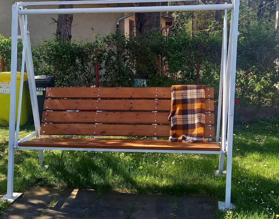 דירות בקשצ'אבה Ket Puli Vendeghaz מראה חיצוני תמונה